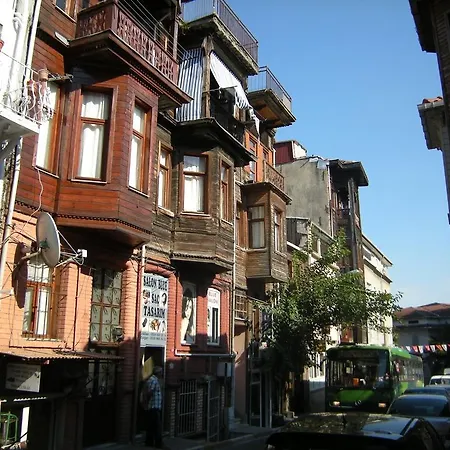 Сasa de vacaciones Dzg House