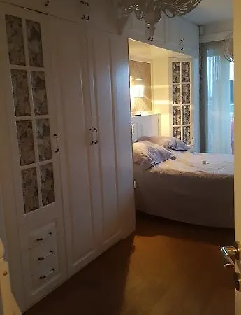 Dzg House Hébergement de vacances *